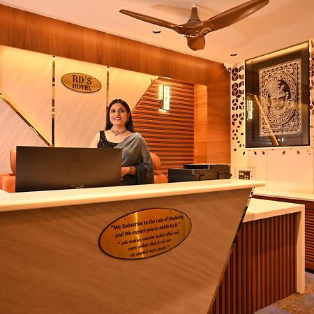 Rds Hotel Ahmedabad Exteriör bild