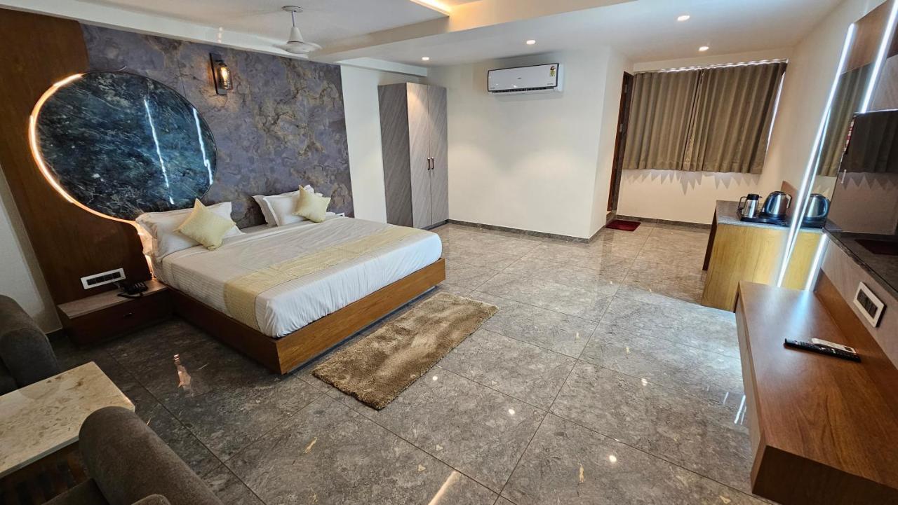 Rds Hotel Ahmedabad Exteriör bild