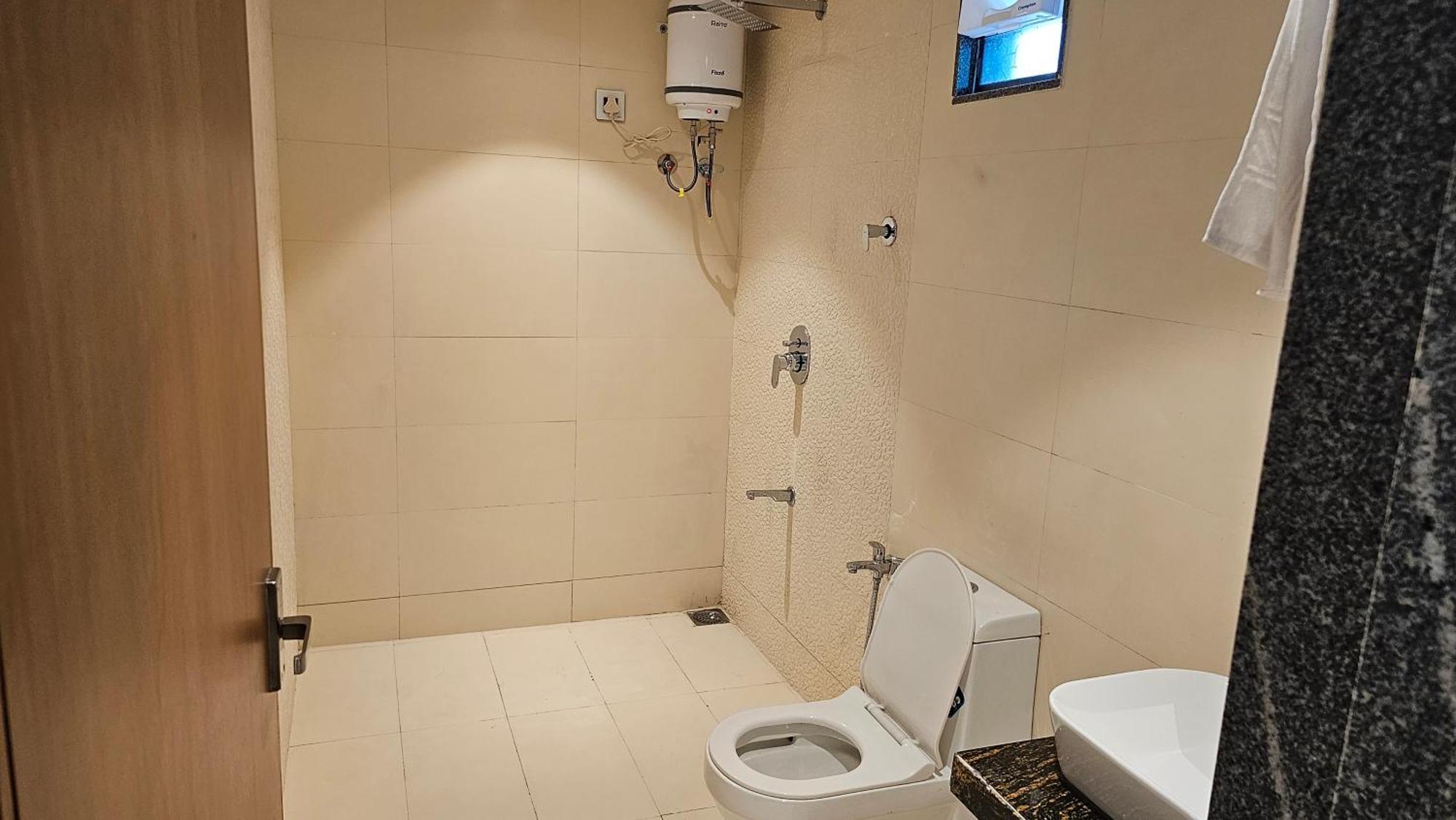 Rds Hotel Ahmedabad Exteriör bild